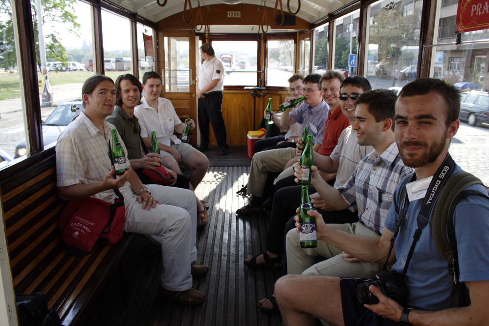 CIAA 2007 - img_5895-web.jpg (<i>Tuesday 17, 2007 - Conference trip - Historical tram ride</i>: Organizing team)