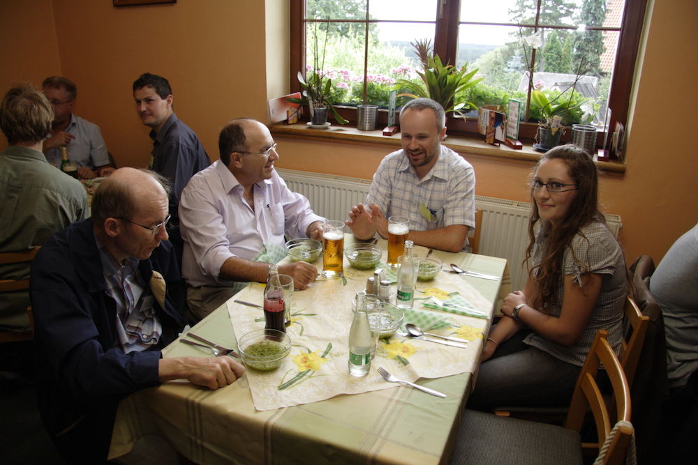PSC 2011 - img_3015-web.jpg (Tuesday social event -- lunch)